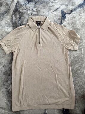 Men’s H&M beige polo with zipper